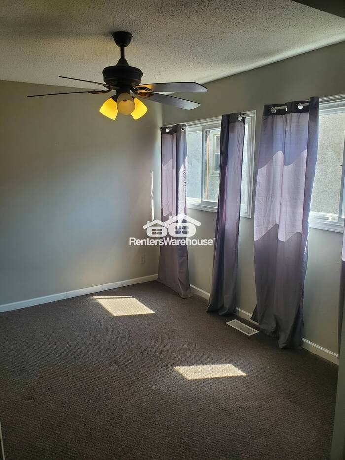 4311 Humboldt Ave N - Photo 3 of 16