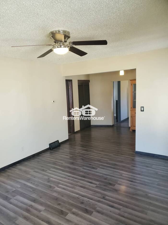 4311 Humboldt Ave N - Photo 4 of 16