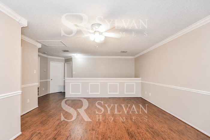 1202 Starpoint Ln - Photo 6 of 15