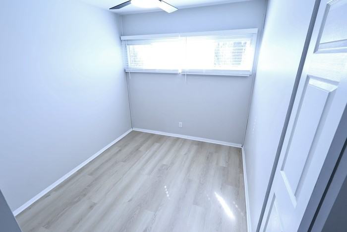 1859 Delia Ave - Photo 5 of 11