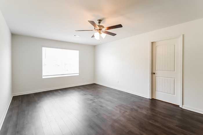 5615 Timber Leaf Loop - Photo 7 of 12