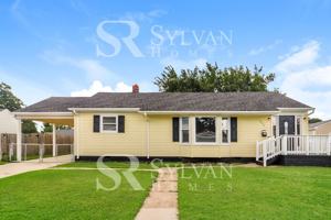 featured image of 521 Weaver Cir