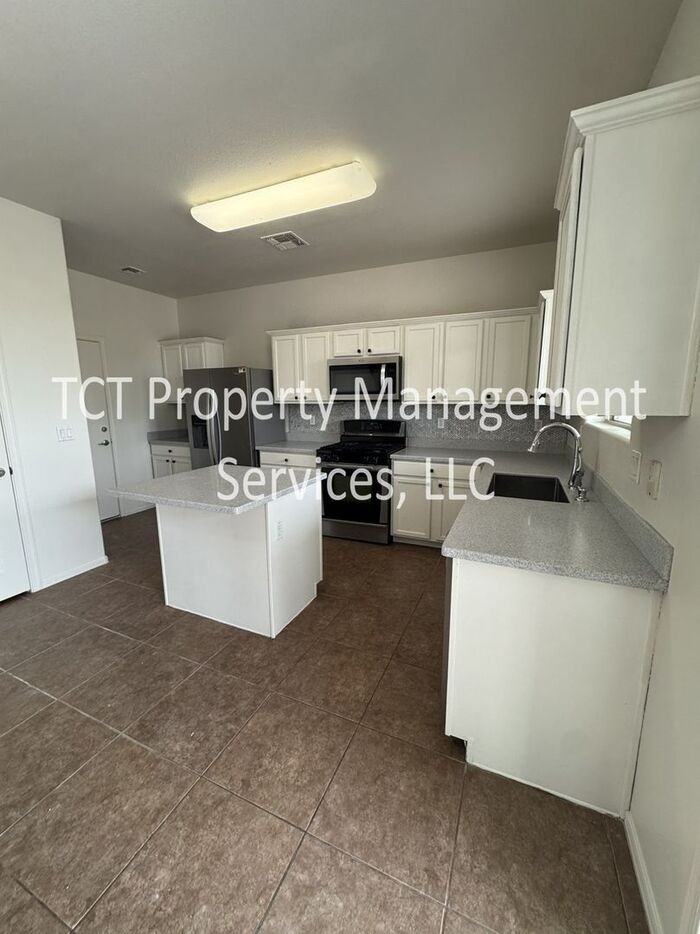 31304 N Cavalier Dr - Photo 4 of 17