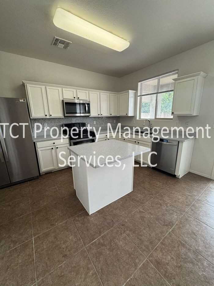 31304 N Cavalier Dr - Photo 5 of 17