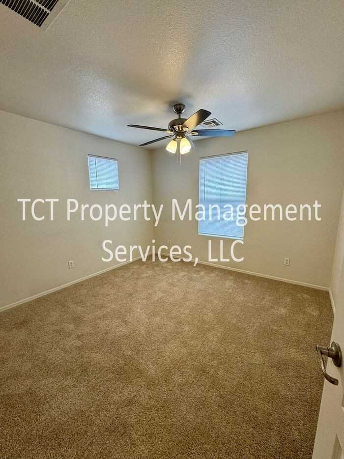 31304 N Cavalier Dr - Photo 7 of 17