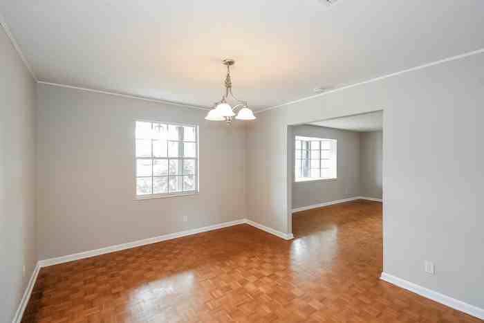 2742 Holly Ridge Dr - Photo 5 of 20