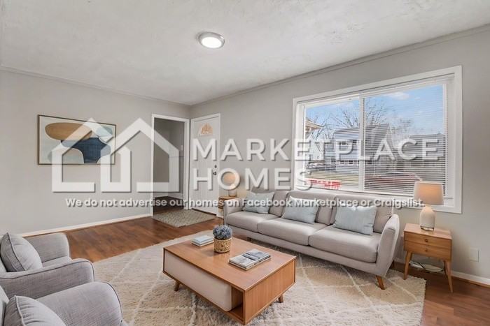 23115 Tawas Ave - Photo 5 of 19