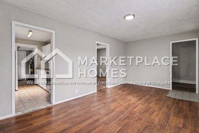 23115 Tawas Ave - Photo 6 of 19