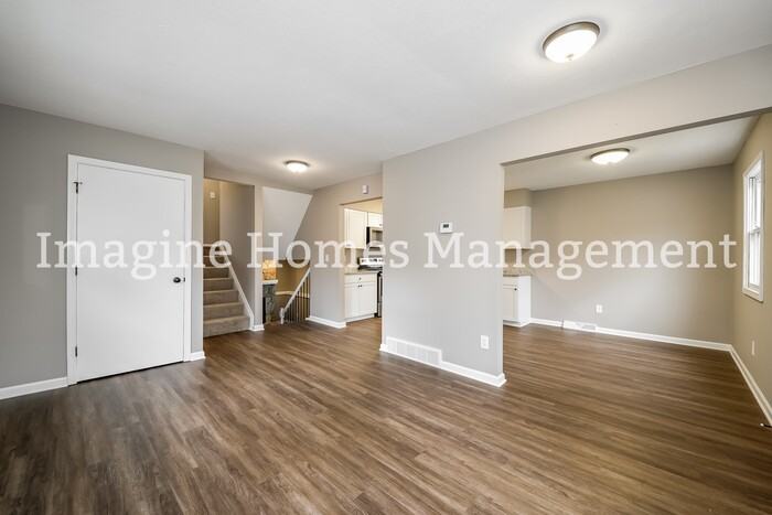 1296 Westlake Ave - Photo 3 of 12