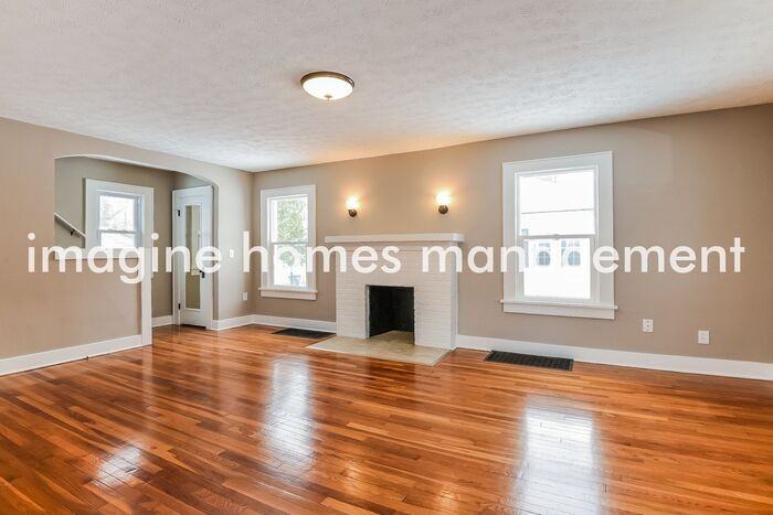 3427 Adaline Dr - Photo 4 of 19