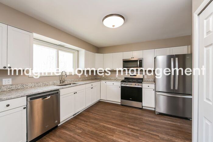 15614 Creekwood Ln - Photo 7 of 20