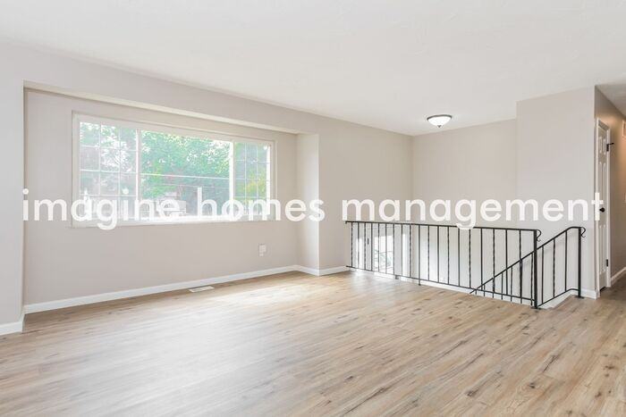 820 W Kemper Rd - Photo 4 of 18