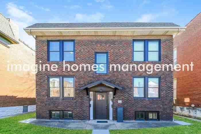 4232 Blaine Ave