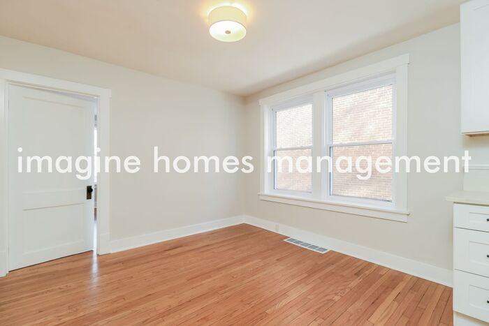 4232 Blaine Ave - Photo 5 of 11