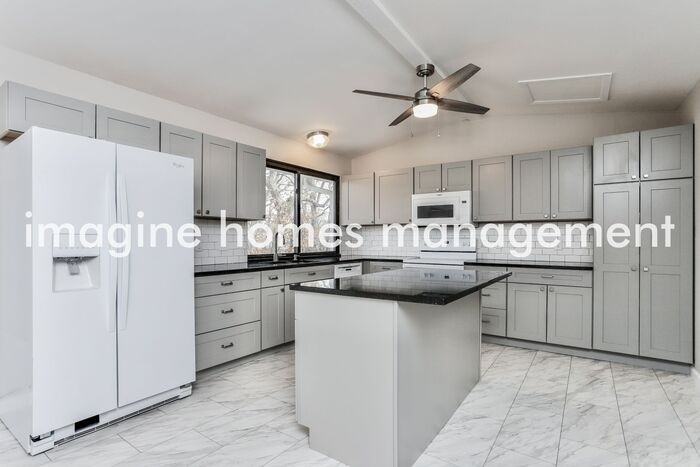 408 Willow Wood Ct - Photo 6 of 19