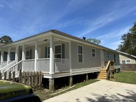 featured image of 6148 W Forrest St