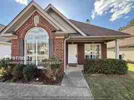 featured image of 212 Saint John Dr Nw