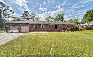 featured image of 331 Serena Dr