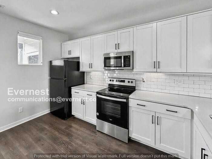 205 Jeffries Way - Photo 4 of 25