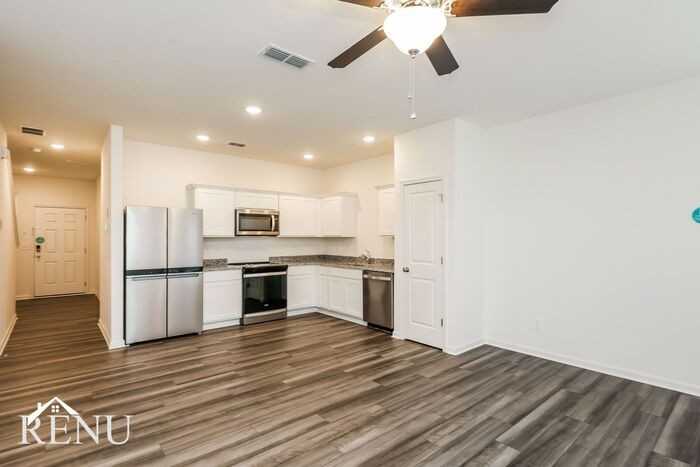 3094 Calcutta St - Photo 6 of 20