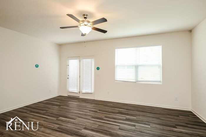 3094 Calcutta St - Photo 7 of 20