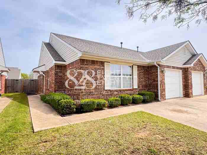 1917 Leeds Ln - Photo 3 of 17