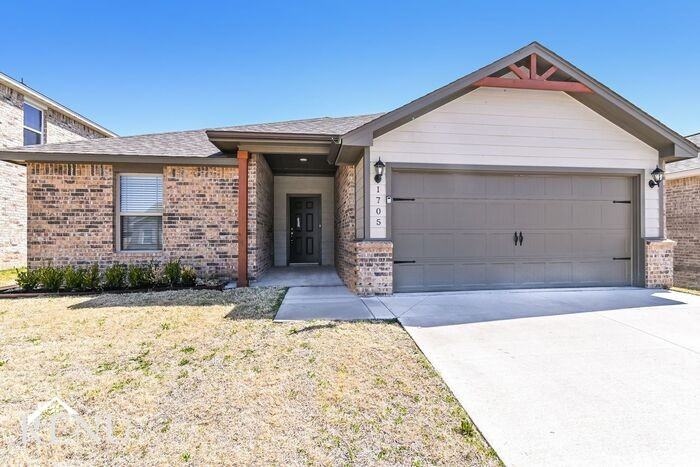 1705 Burgundy Dr - Photo 2 of 19