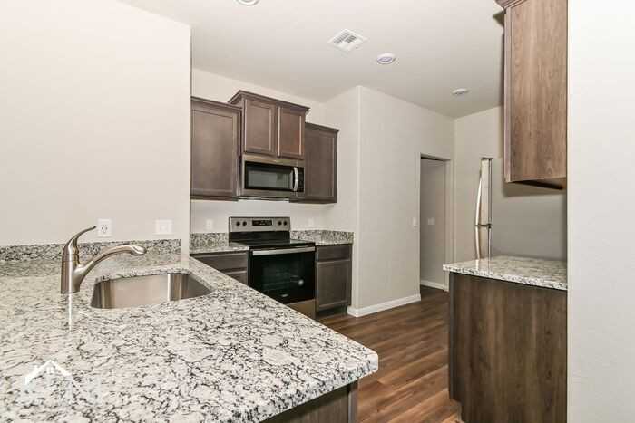 1705 Burgundy Dr - Photo 5 of 19