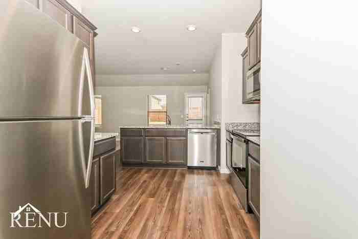 1705 Burgundy Dr - Photo 6 of 19