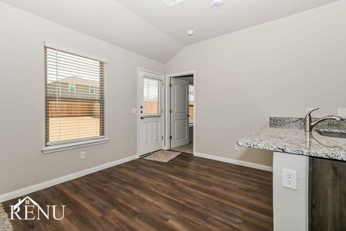 1705 Burgundy Dr - Photo 7 of 19