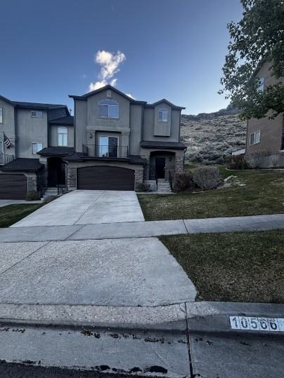 10566 N Sage Vista Ln