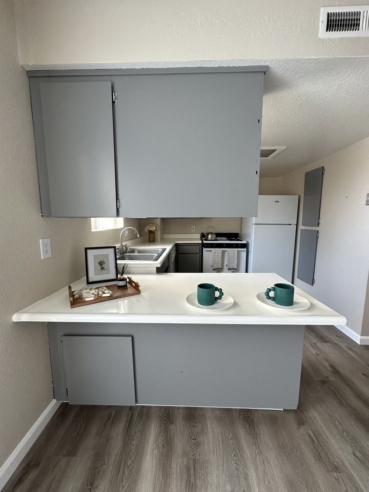 2157 Yosemite Pkwy #5 - Photo 3 of 16