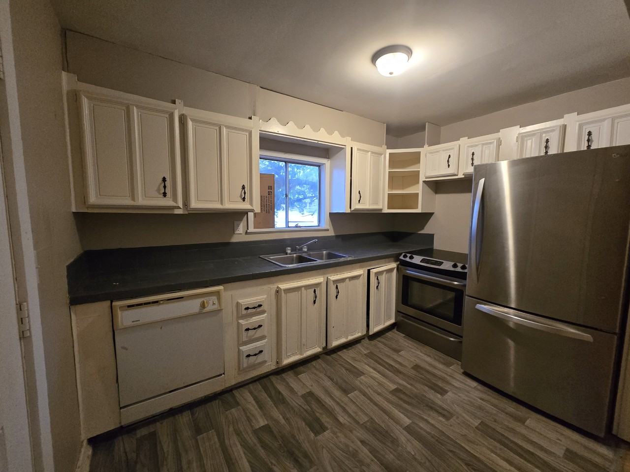 423 Fechner St #NA - Photo 3 of 8