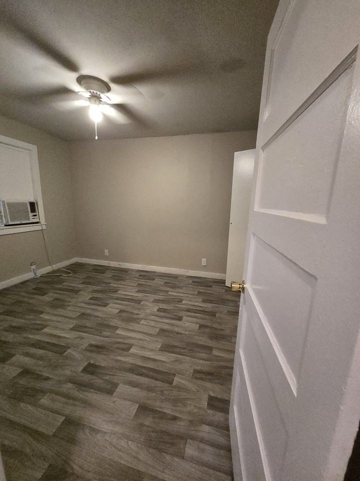 423 Fechner St #NA - Photo 7 of 8