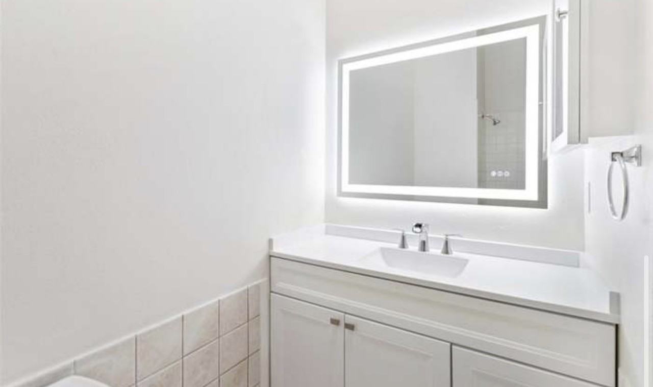 1822 Erin Loop - Photo 2 of 5