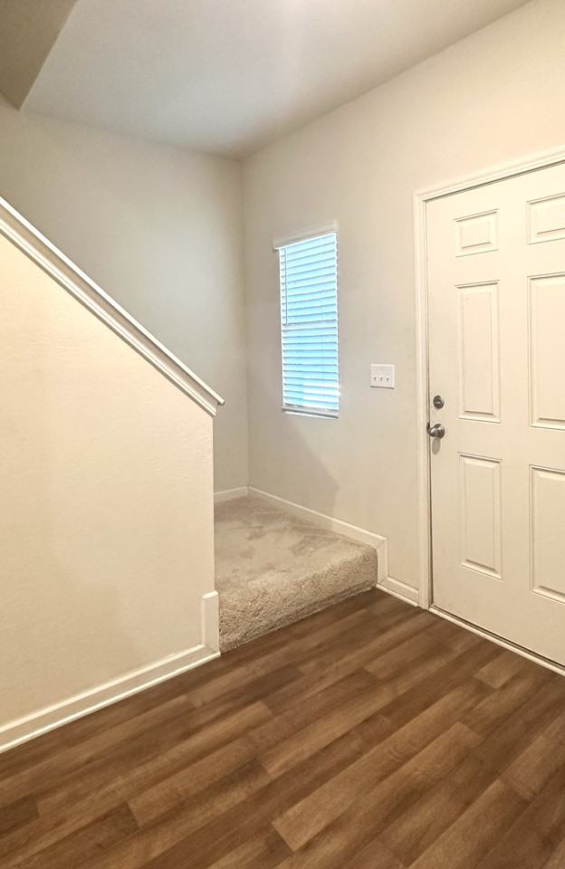 916 Independence Ave #NA - Photo 3 of 28