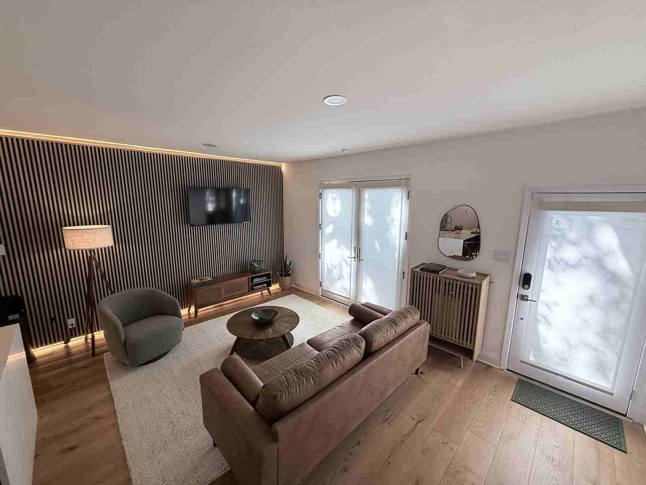 7404 W Northwest Hwy #5 - Photo 6 of 19