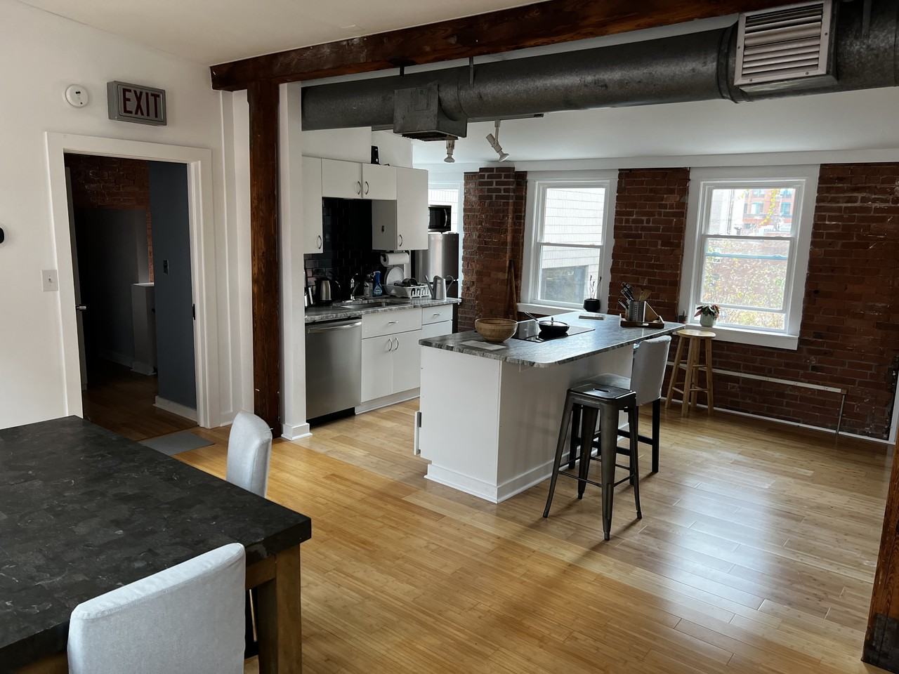 102 Audubon St #3rdFL - Photo 4 of 12