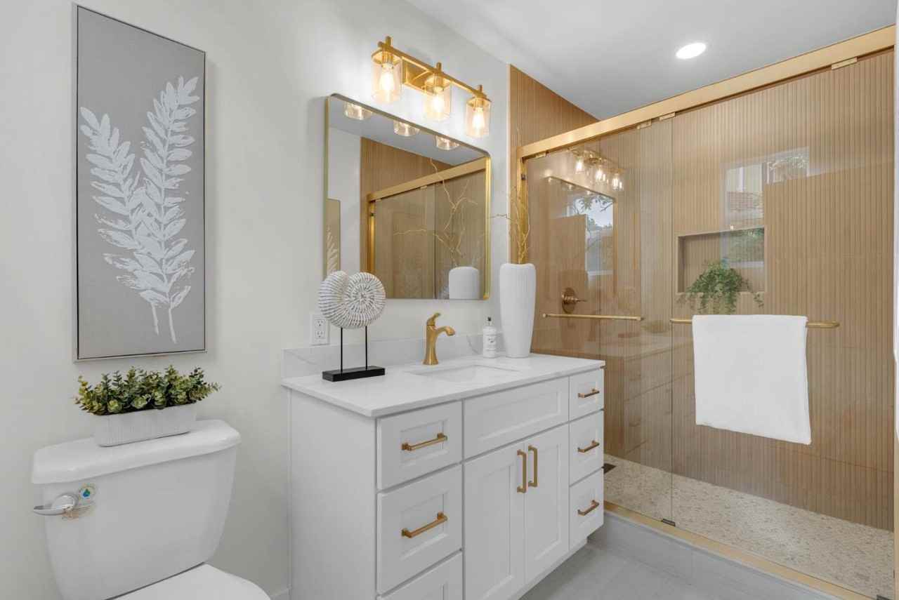 977 Spencer Way #NA - Photo 3 of 3