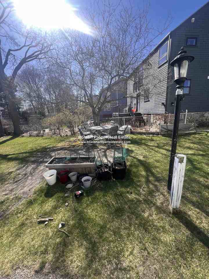 260 N Harvard St #1 - Photo 7 of 16