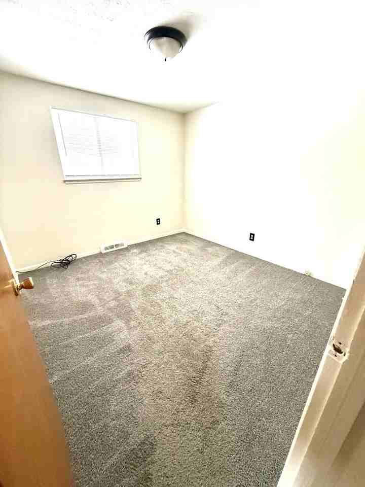 850 S Green Rd #2 - Photo 6 of 7