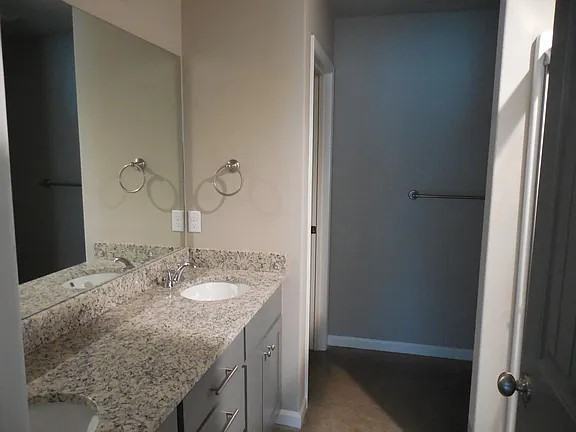 1955 Massee Gdns #NA - Photo 4 of 4