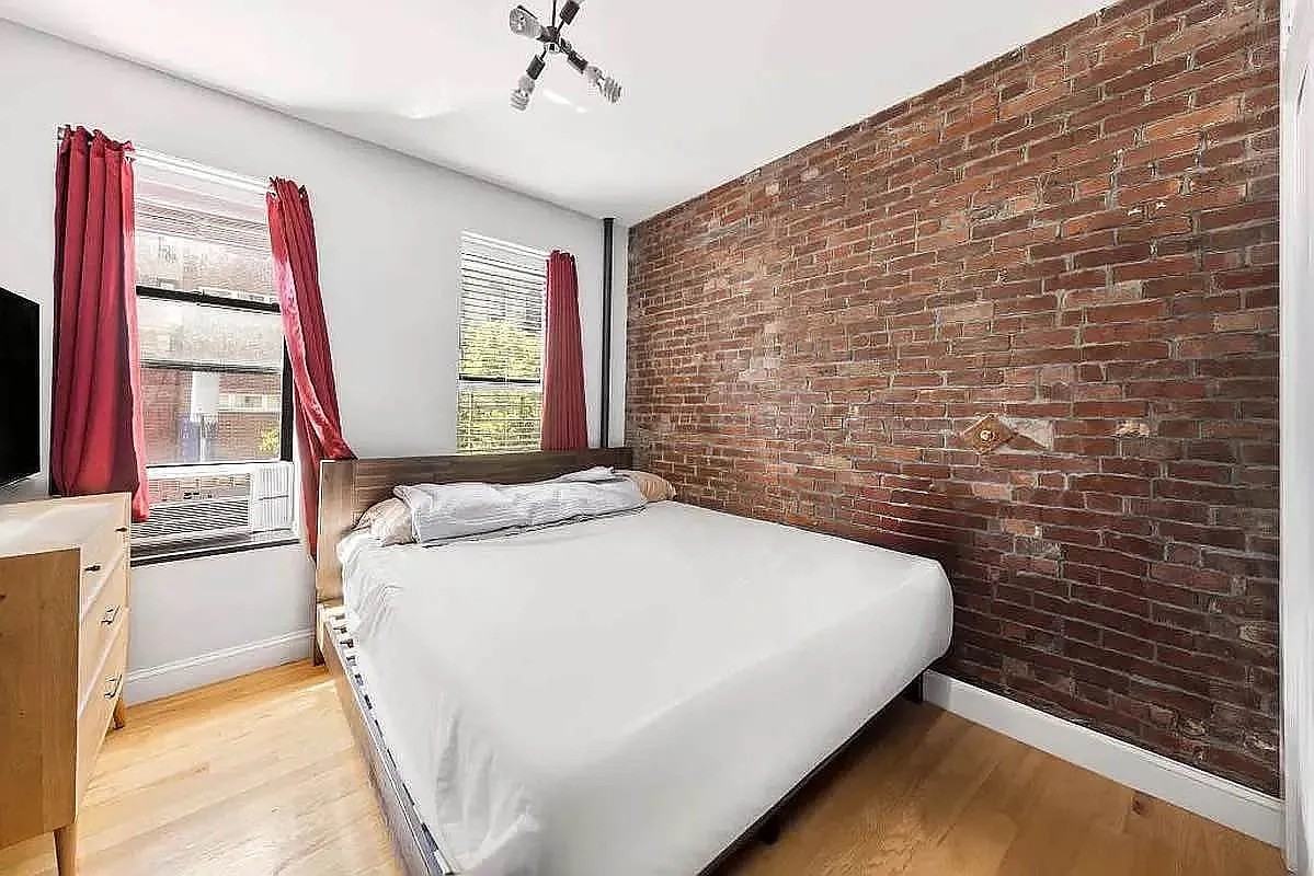 167 Havemeyer St #4 - Photo 2 of 5