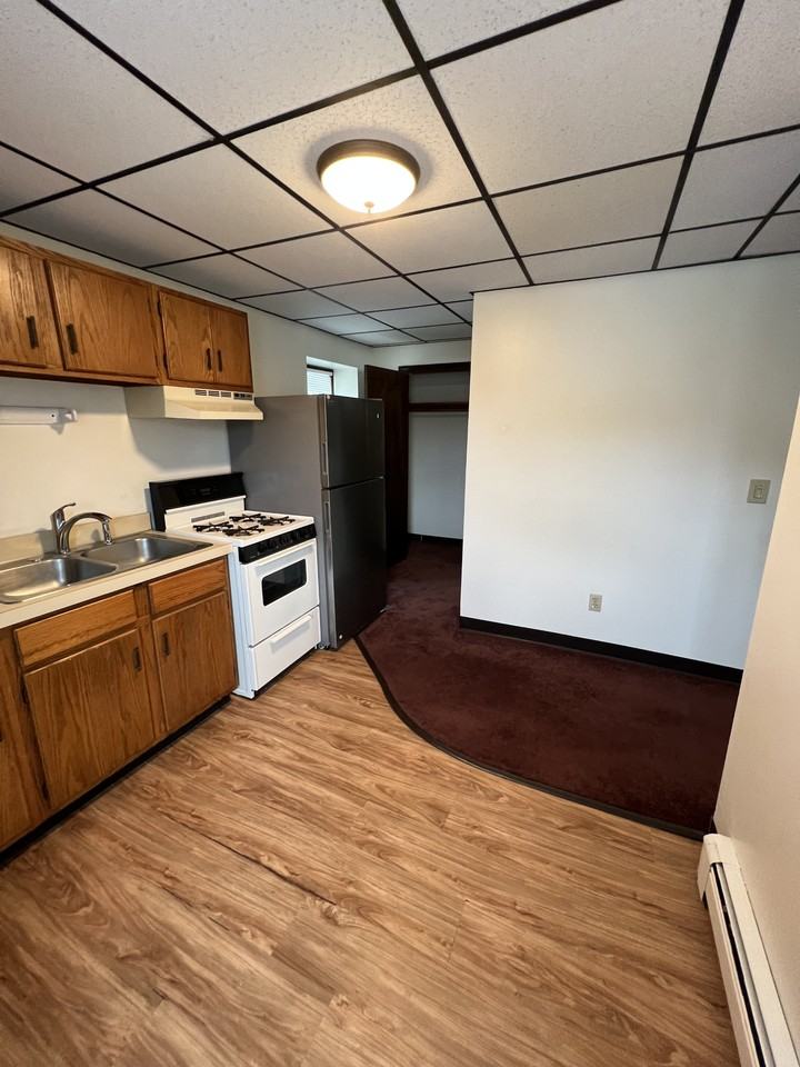 57 Bank St #7 - Photo 3 of 10