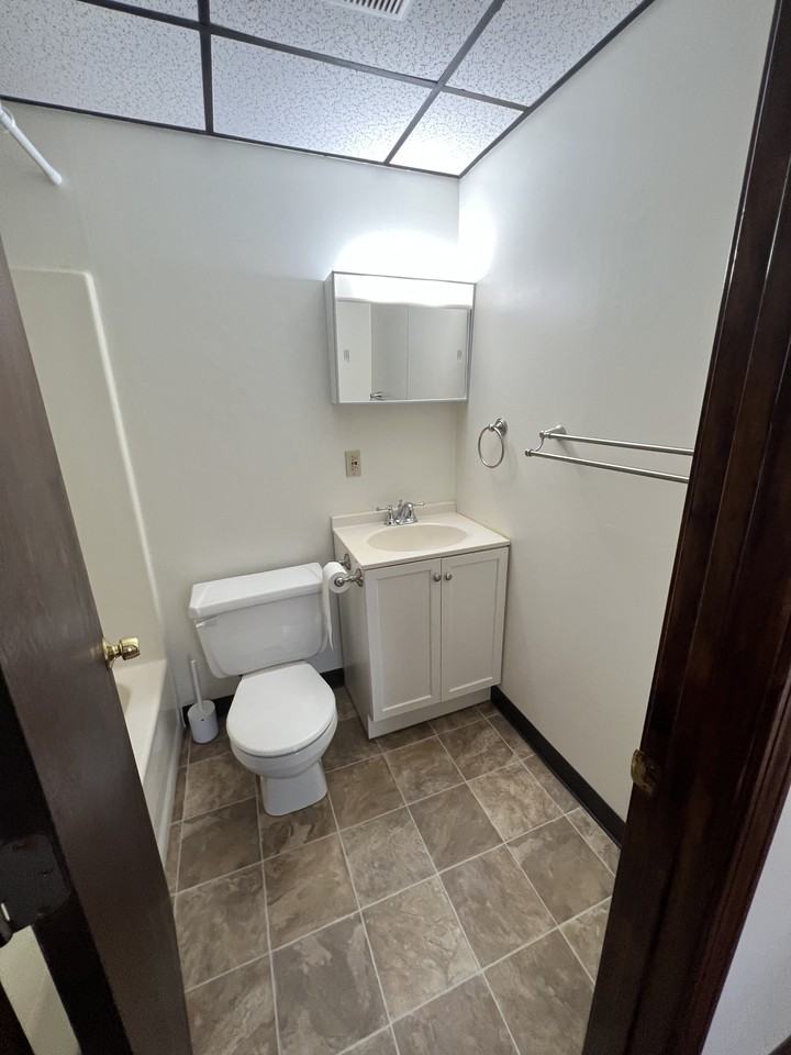 57 Bank St #7 - Photo 7 of 10