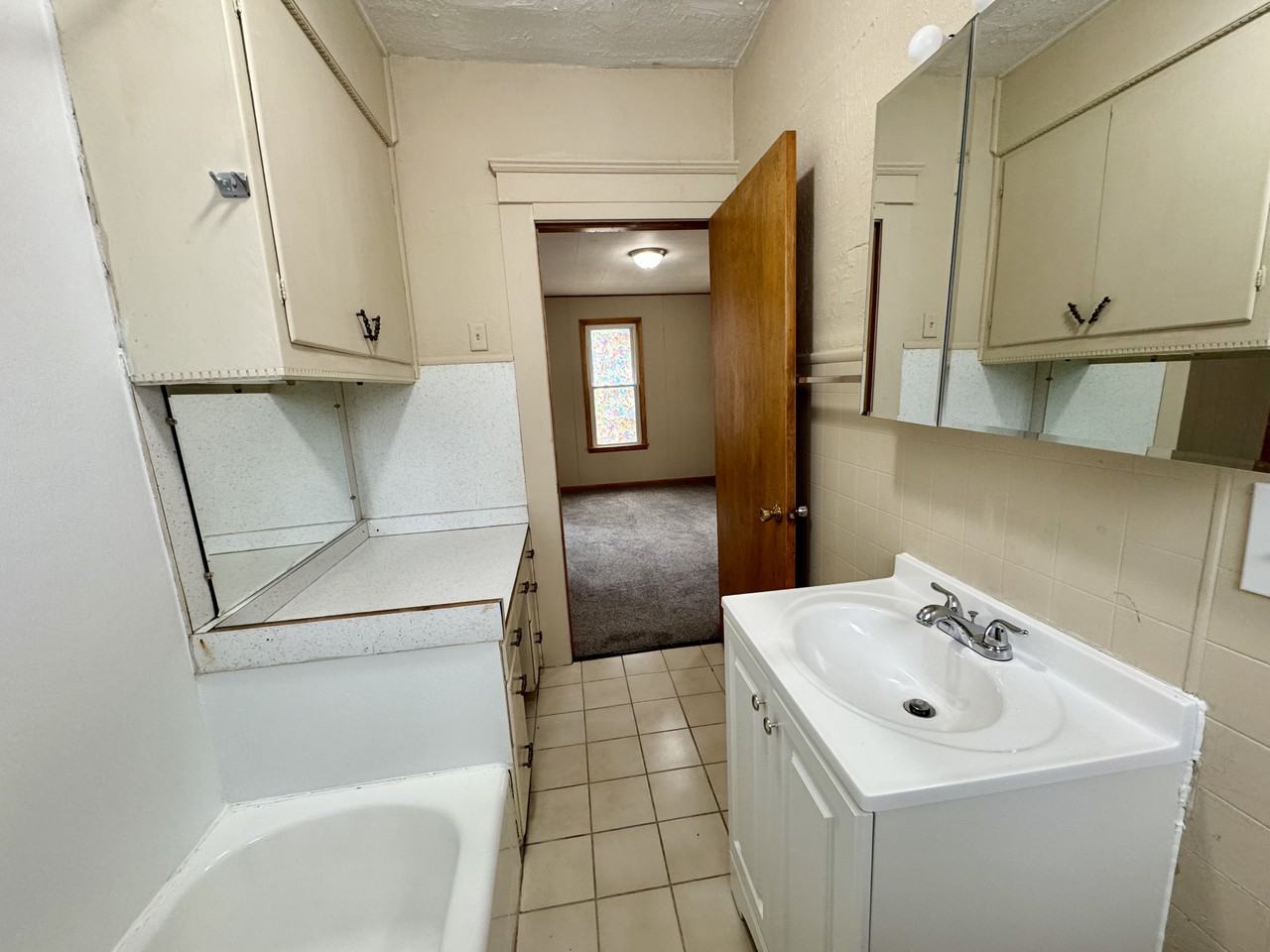 601 Lincoln Ave Nw #NA - Photo 5 of 19