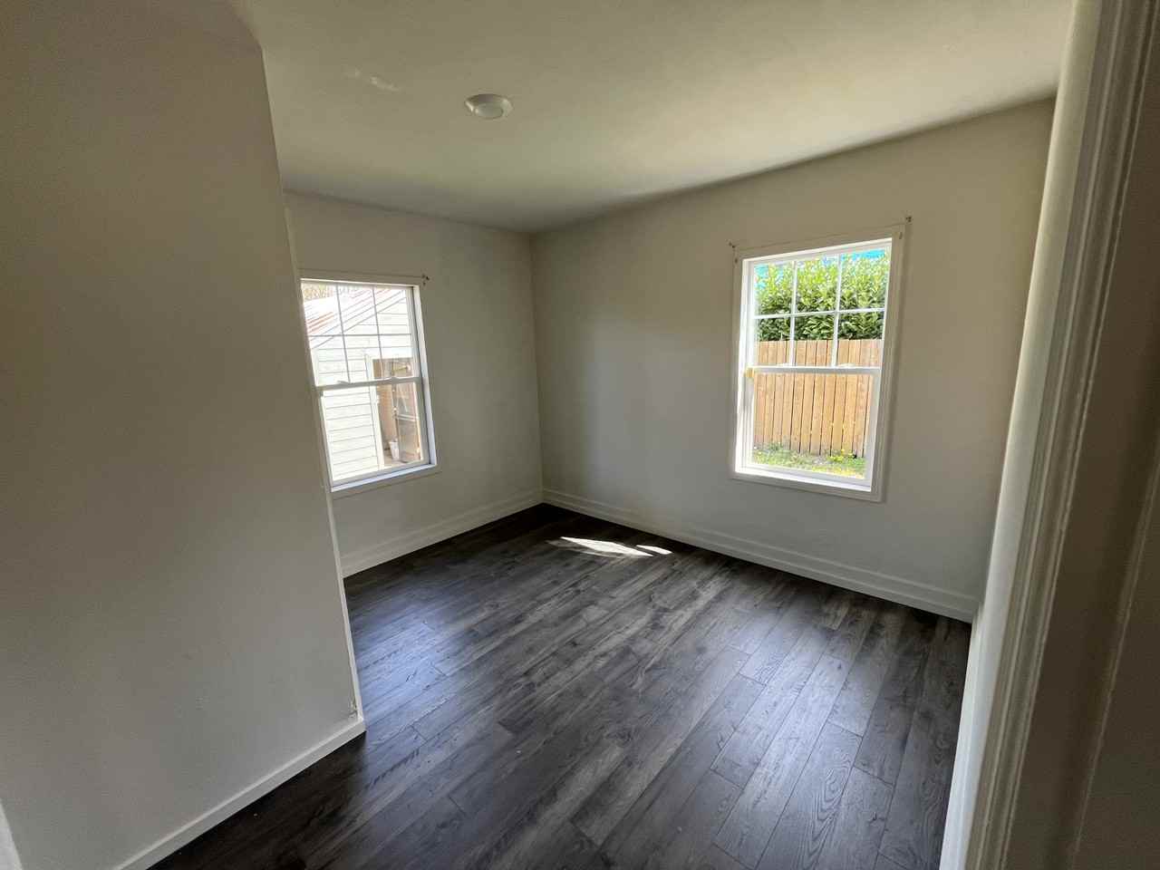 1335 G St #NA - Photo 4 of 5