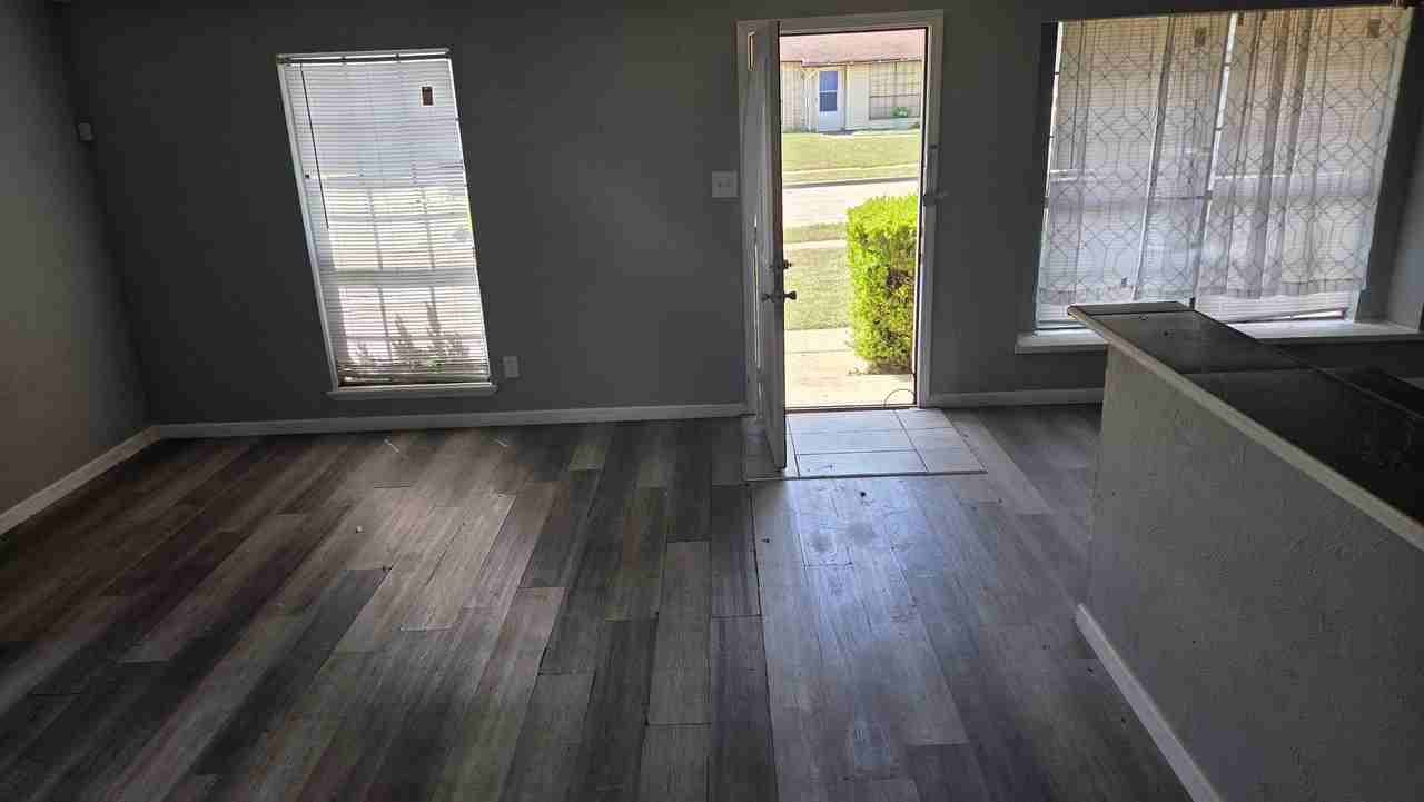 9519 Timberbluff Rd #NA - Photo 5 of 10