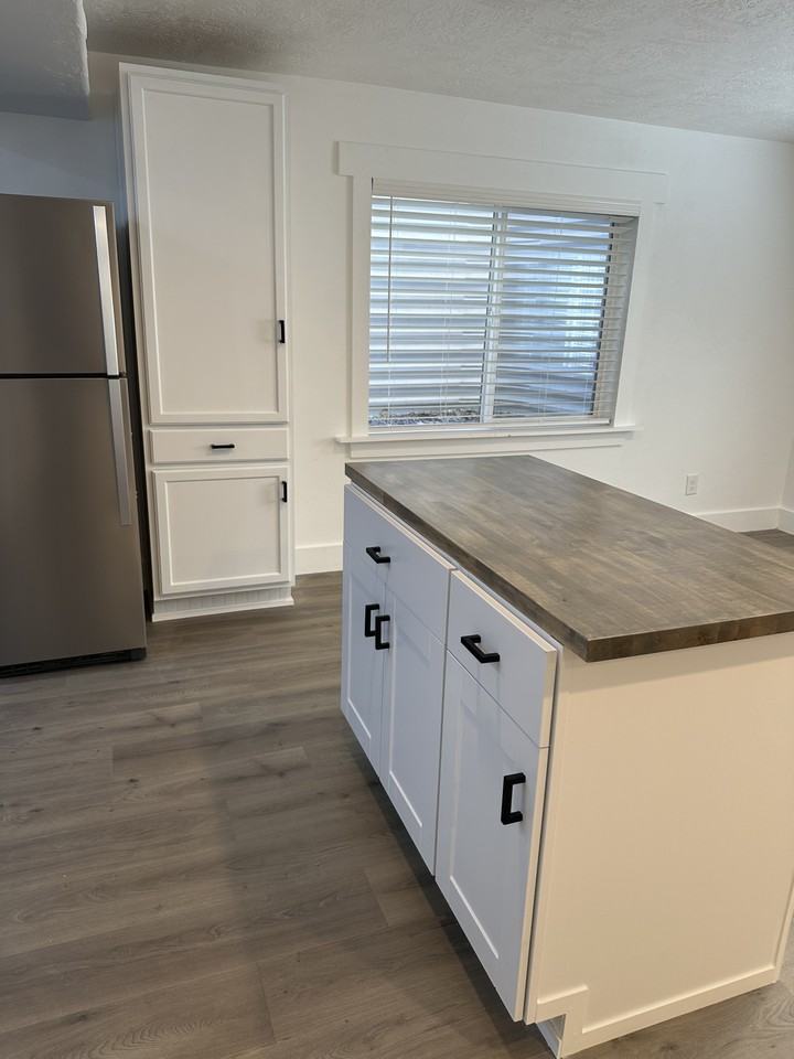 4348 N Maple Dr #BS - Photo 6 of 12