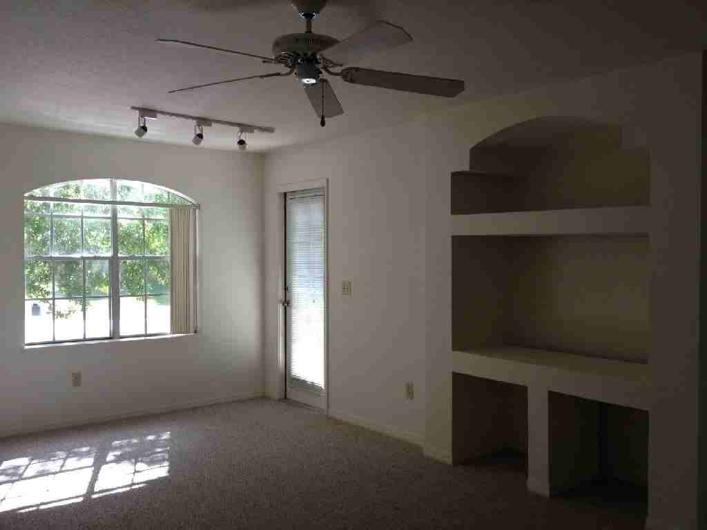 7240 Westpointe Blvd #1129 - Photo 4 of 17